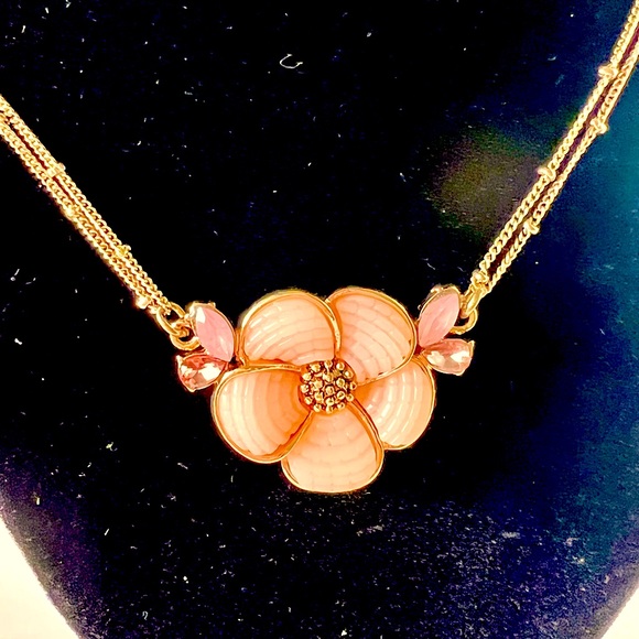 Napier Flower Necklace Peach Colored Flower Adjustable Double Gold Tone Chain - Picture 2 of 7